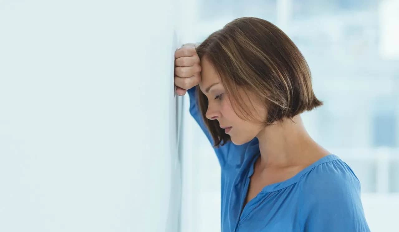 Skąd się bierze nerwica? Odkryj przyczyny i wpływ stresu