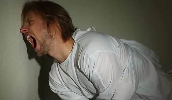 Jak sprawdzić czy ktoś jest chory psychicznie - objawy, które nie mogą umknąć