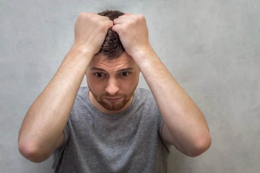 Dlaczego nerwica atakuje rano i jak z nią walczyć każdego dnia