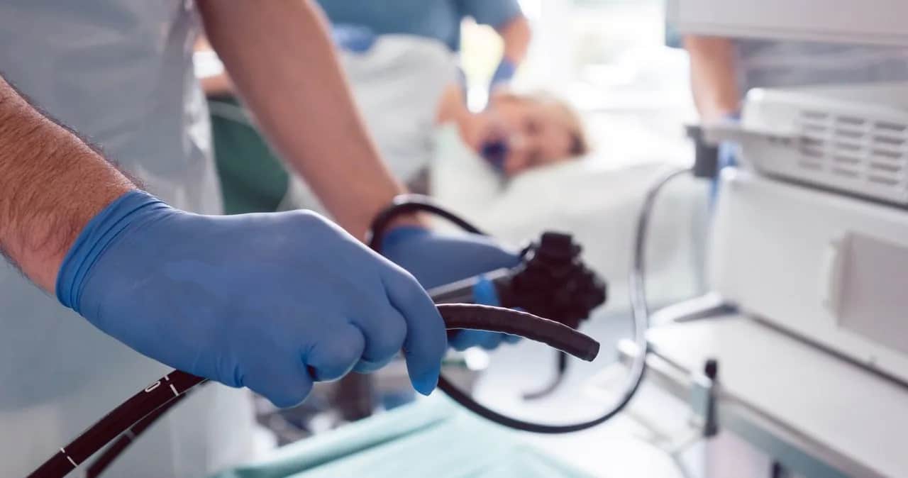 Gdzie można zrobić gastroskopię na NFZ? Sprawdź dostępne terminy i miejsca