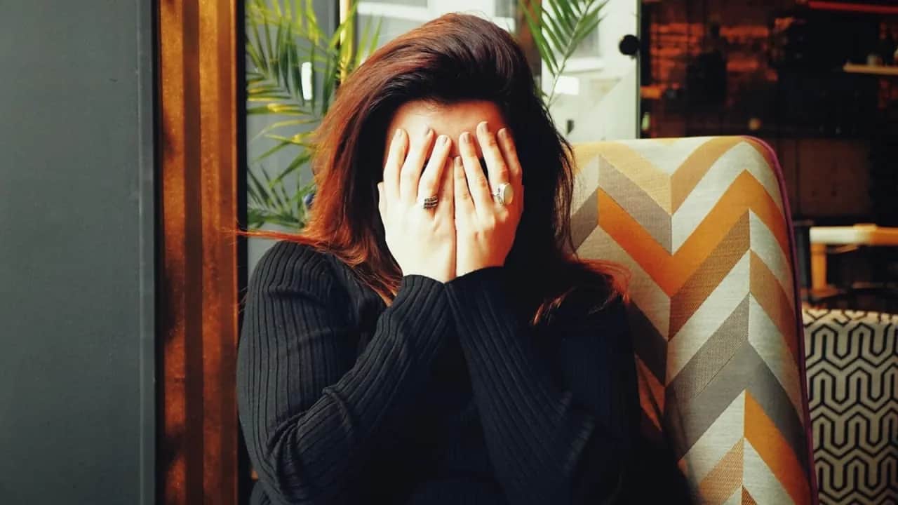 Jak radzić sobie z nerwicą domowymi sposobami, aby odzyskać spokój